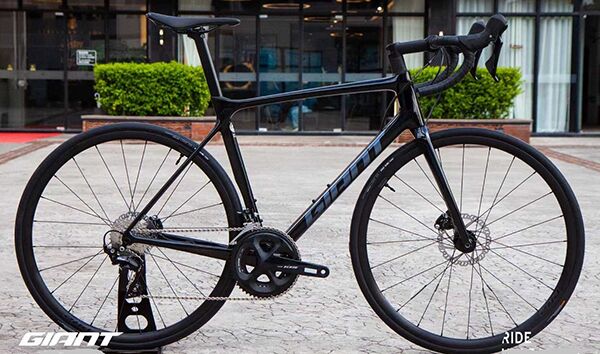 Xe đạp đua Giant TCR ADV 2 D-SE 2022***